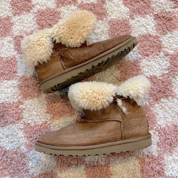 Ugg Bailey Sheepskin Ankle Boots - Picture 6 of 11